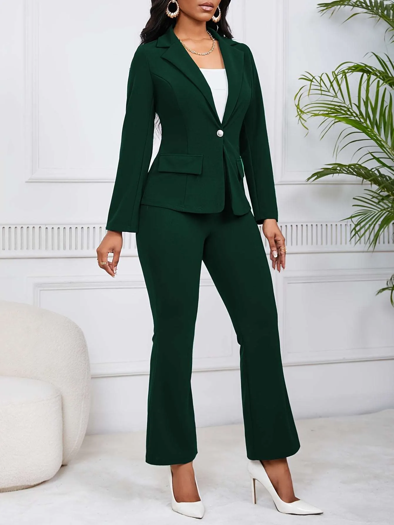 Elegant Ladies' Blazer Pocket Jacket – Stylish & Versatile
