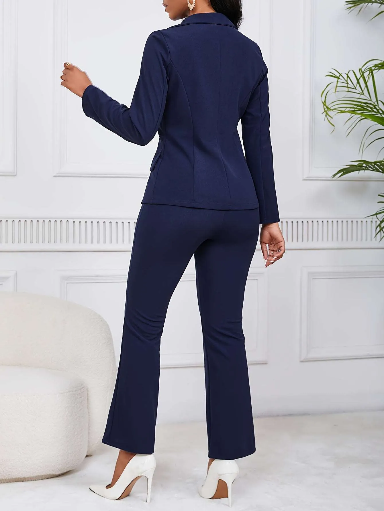 Elegant Ladies' Blazer Pocket Jacket – Stylish & Versatile